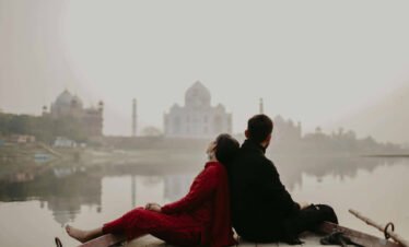 2 Days Taj Mahal & Agra Tour from Mumbai